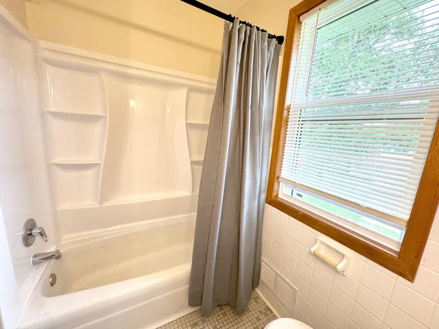 $1,350 | 1132 33rd Avenue North, St. Cloud, MN 56303