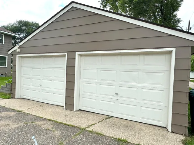 $1,350 | 1132 33rd Avenue North, St. Cloud, MN 56303