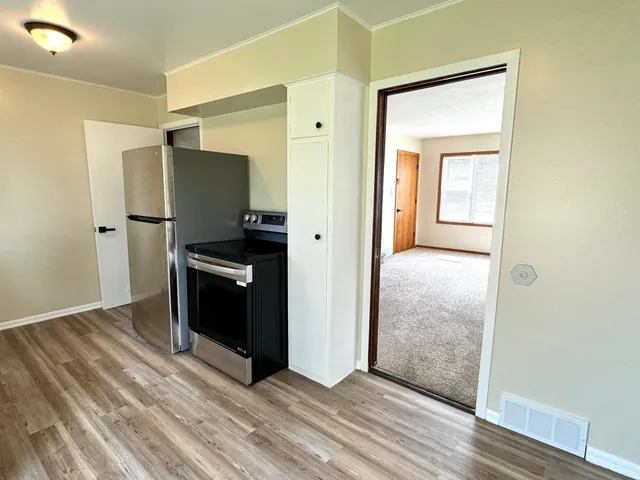 $1,350 | 1132 33rd Avenue North, St. Cloud, MN 56303