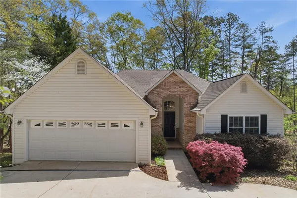 $875,000 | 210 Elm Drive, Westminster, SC 29693