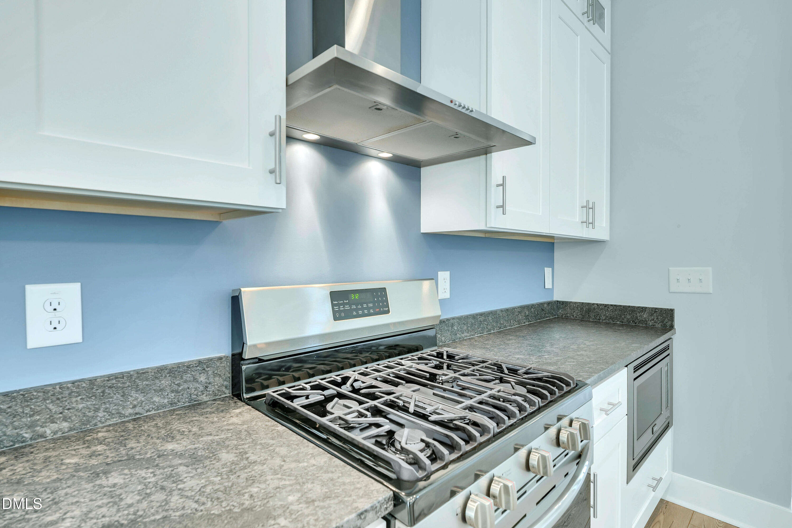 609 Jerome Road Durham, NC 27713 - Photo 7 of 40 Gas Range with Vented Hood