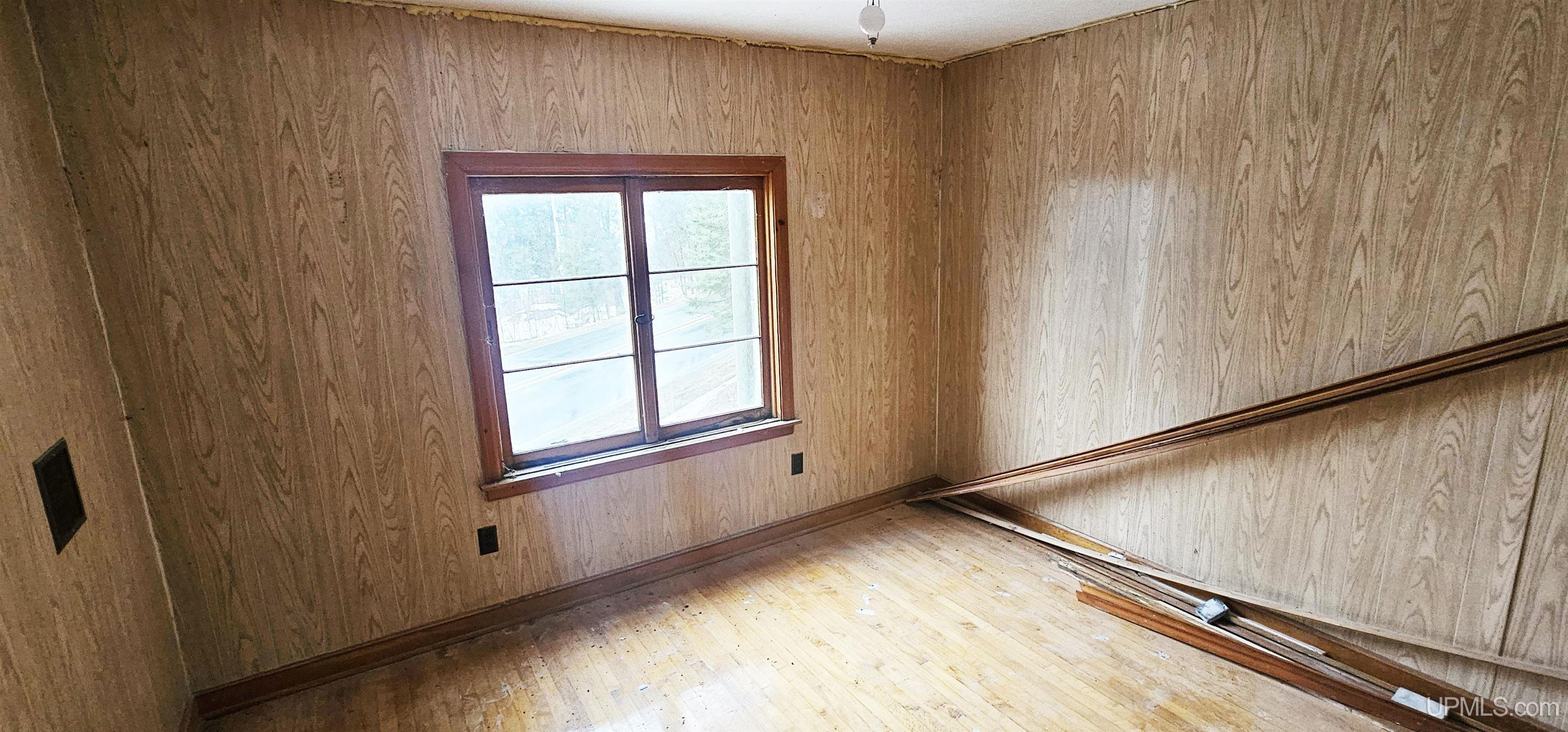 15537 Pequaming Road Lanse, MI 49946 - Photo 31 of 41 Gallery Image 31