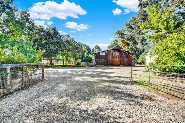 $1,795,000 | 7707 Serpa Lane, Dixon, CA 95620