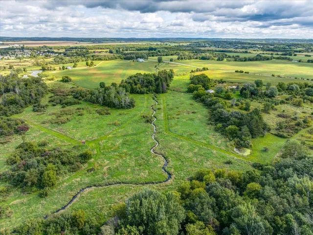 $250,000 | Lot 9 Woodside, Belleville, WI 53508