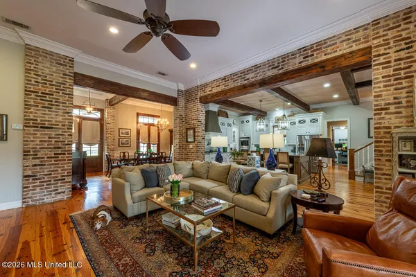 $649,500 | 47 Tara Drive, Natchez, MS 39120