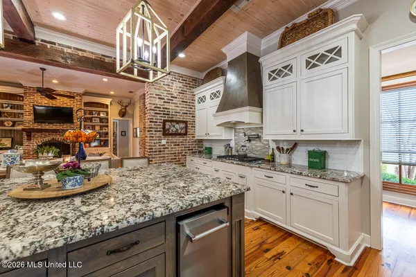 $649,500 | 47 Tara Drive, Natchez, MS 39120