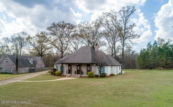 $649,500 | 47 Tara Drive, Natchez, MS 39120