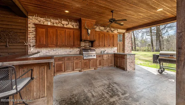 $649,500 | 47 Tara Drive, Natchez, MS 39120