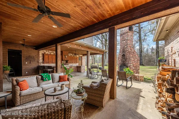 $649,500 | 47 Tara Drive, Natchez, MS 39120