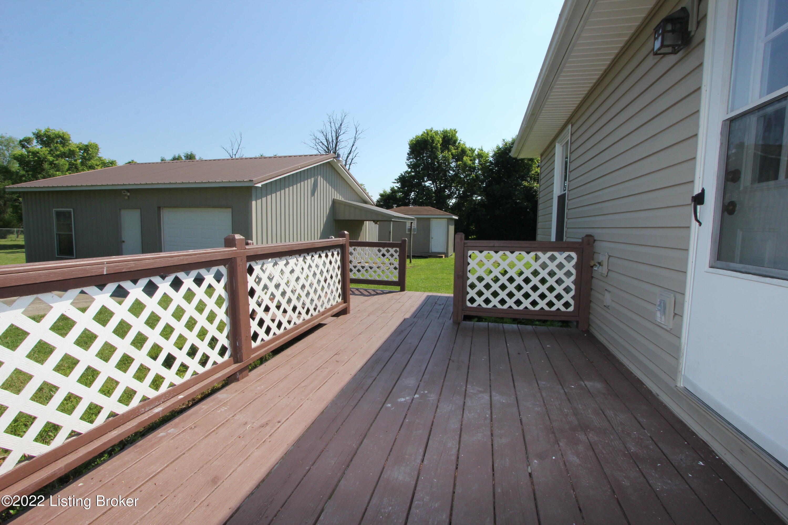 1421 Johnson Road Lawrenceburg, KY 40342 - Photo 2 of 26 IMG_9275