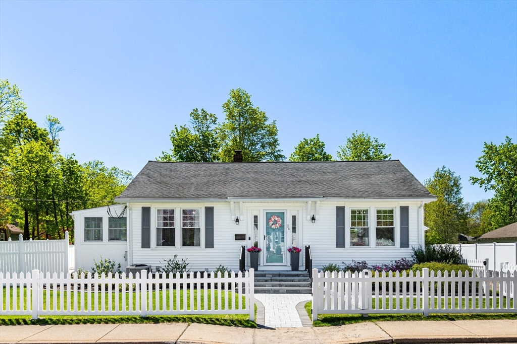 38 Spring Street Mansfield, MA 02048 - Photo 1 of 36 Gallery Image 1