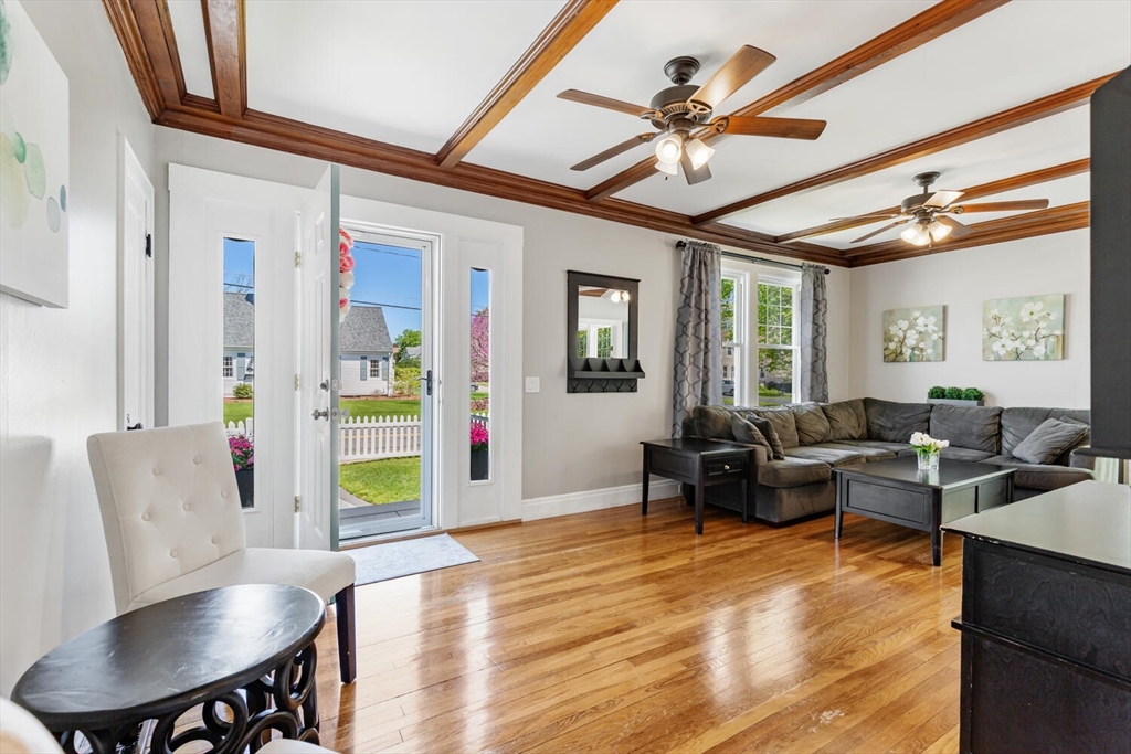 38 Spring Street Mansfield, MA 02048 - Photo 5 of 36 Gallery Image 5