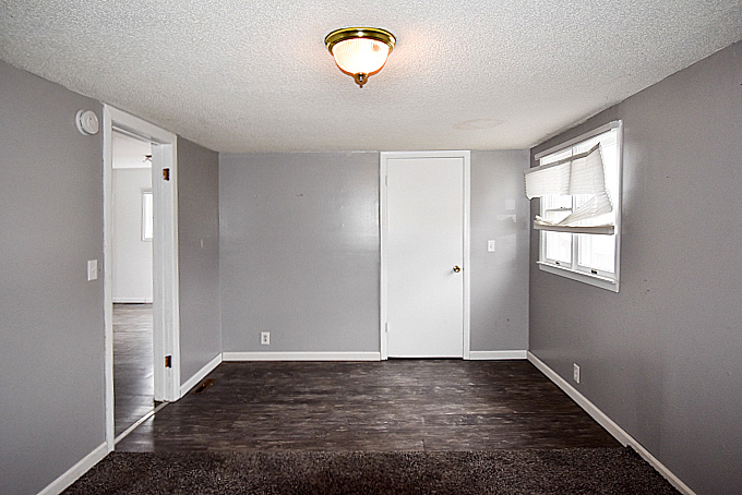 311 Vermont Street Camp Point, IL 62320 - Photo 9 of 18 Gallery Image 9