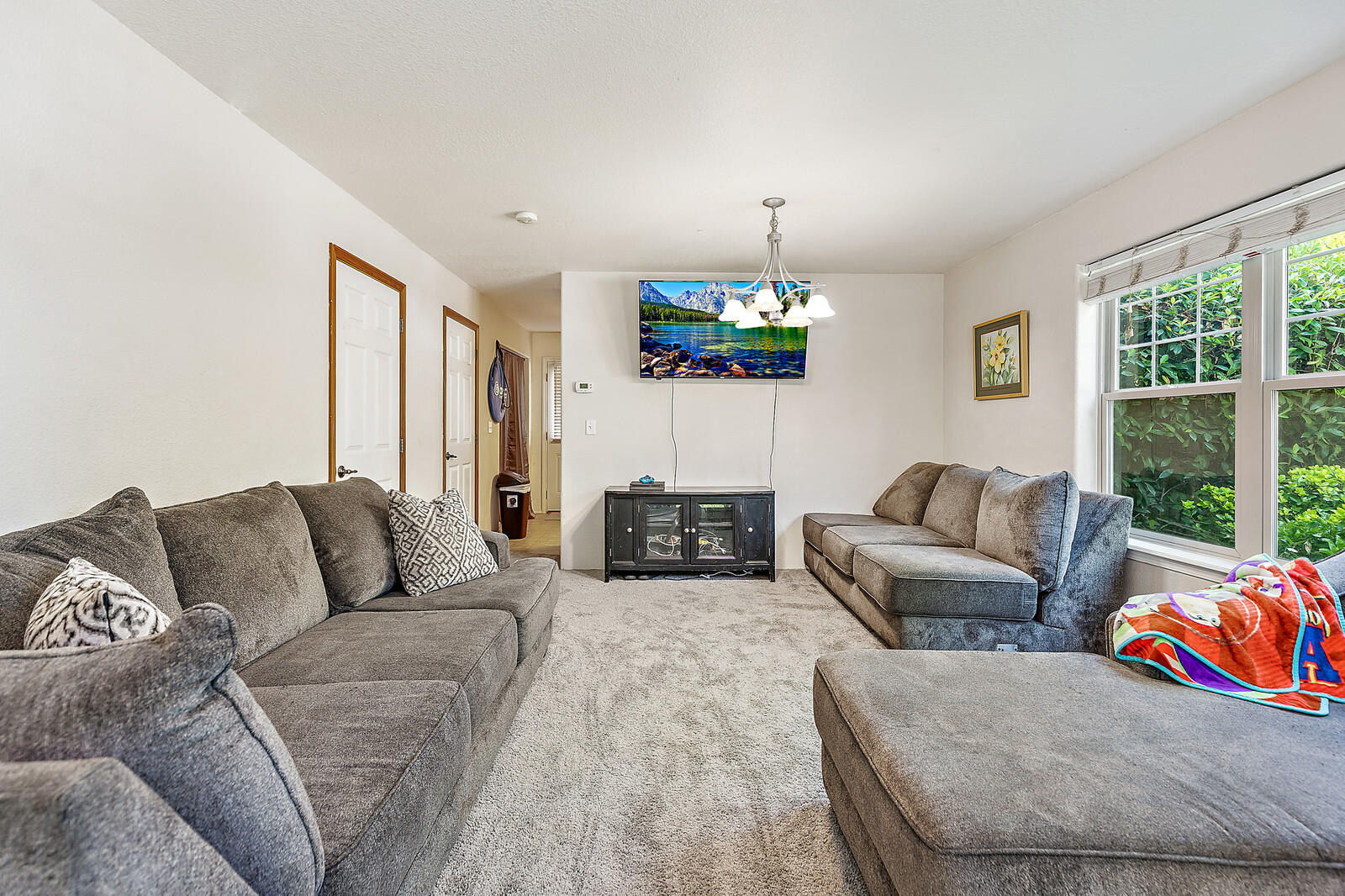 450 Midway Road, Unit 1 Medford, OR 97501 - Photo 5 of 21 11_MR_11_mls