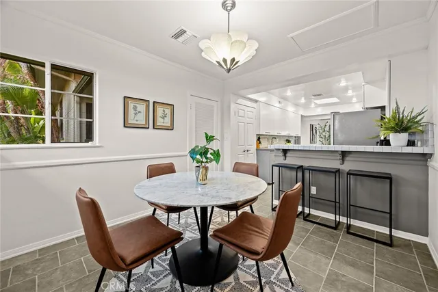 $1,895,000 | 459 North Barranca Avenue, Glendora, CA 91741