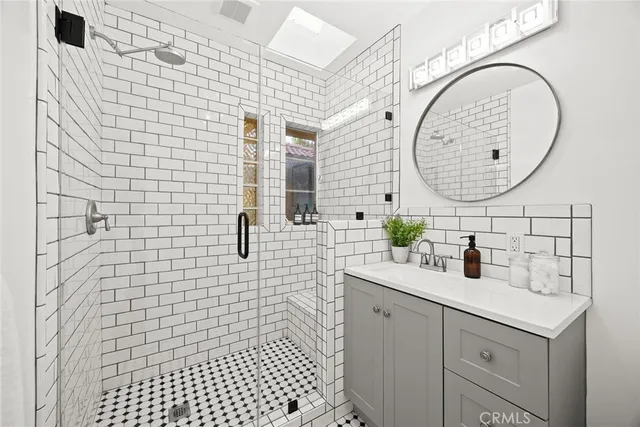 $1,895,000 | 459 North Barranca Avenue, Glendora, CA 91741