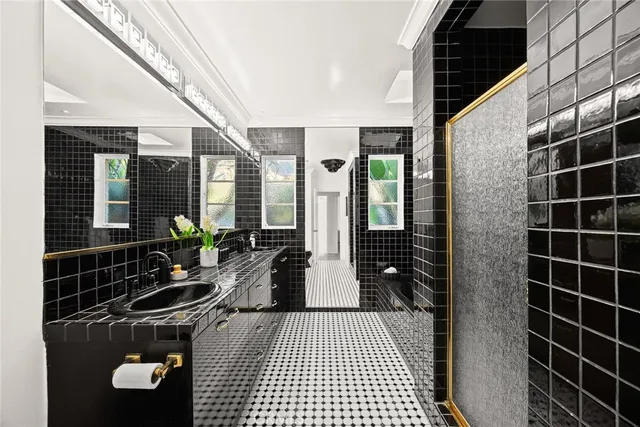 $1,895,000 | 459 North Barranca Avenue, Glendora, CA 91741