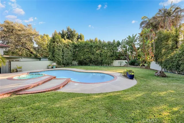 $1,895,000 | 459 North Barranca Avenue, Glendora, CA 91741