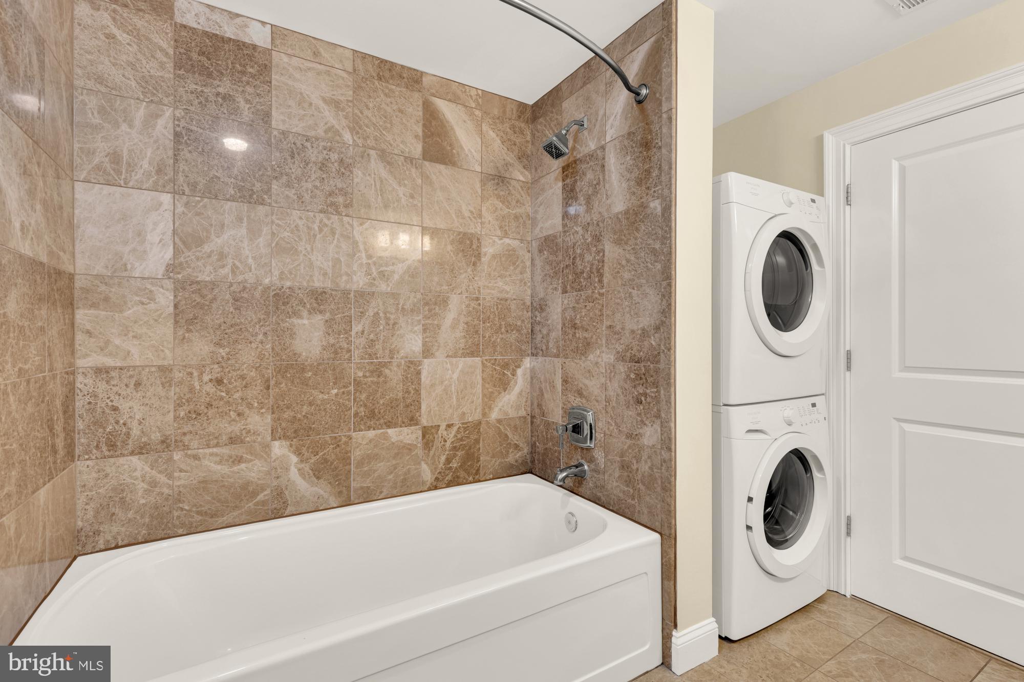 6301 Edsall Road, Unit 507 Alexandria, VA 22312 - Photo 23 of 40 Laundry/ Bath 2