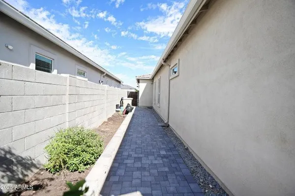 $2,900 | 10549 West Albert Lane, Peoria, AZ 85382