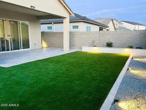 $2,900 | 10549 West Albert Lane, Peoria, AZ 85382