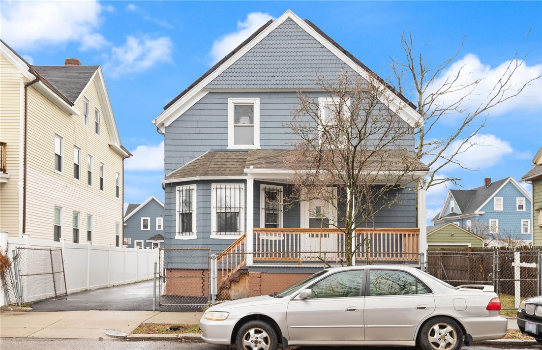 42 Corinth Street Providence, RI 02907 - Photo 2 of 36