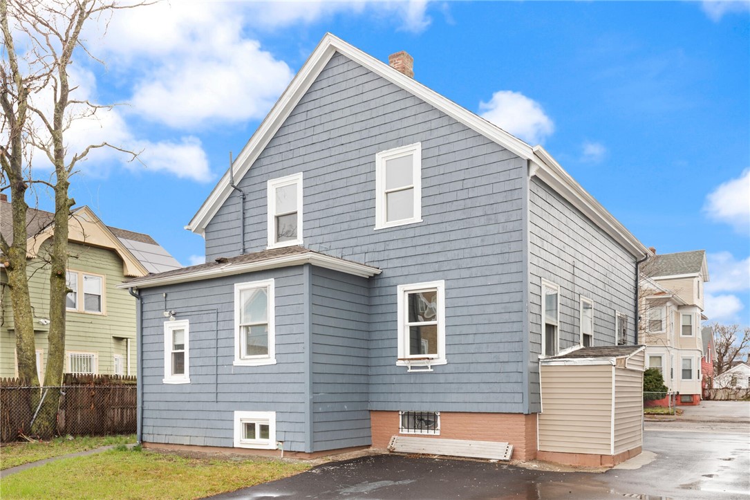42 Corinth Street Providence, RI 02907 - Photo 31 of 36