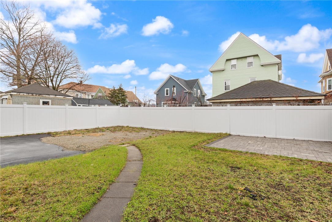 42 Corinth Street Providence, RI 02907 - Photo 34 of 36