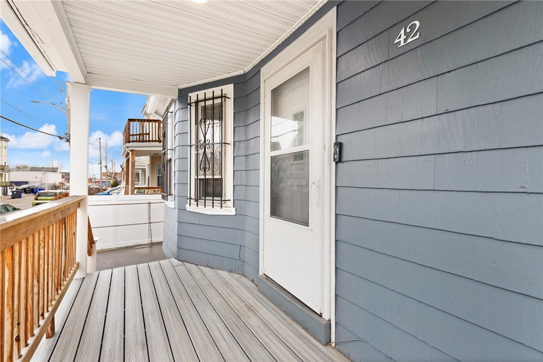 42 Corinth Street Providence, RI 02907 - Photo 4 of 36