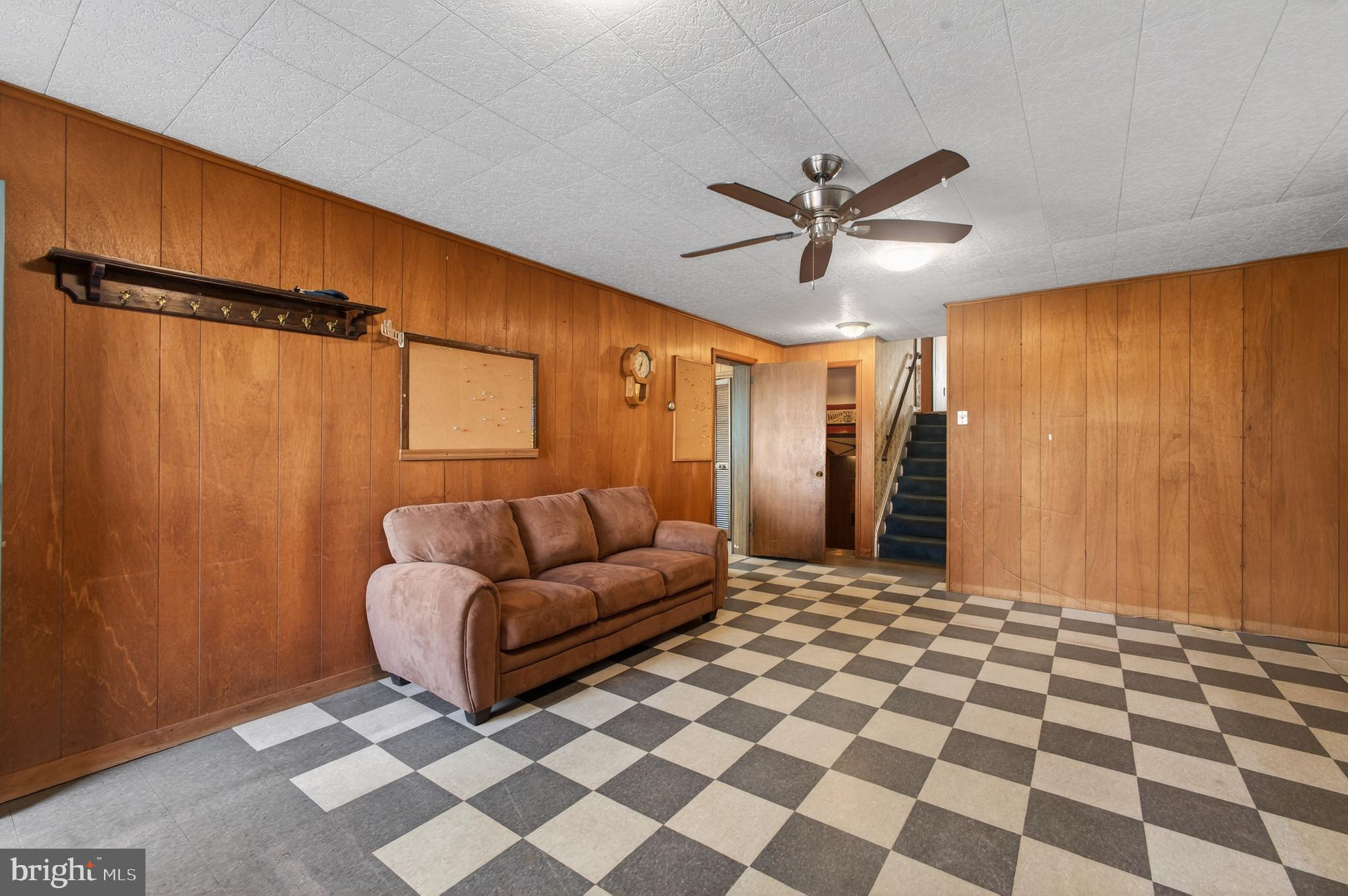 1279 Sheep Hill Road Pottstown, PA 19465 - Photo 15 of 28