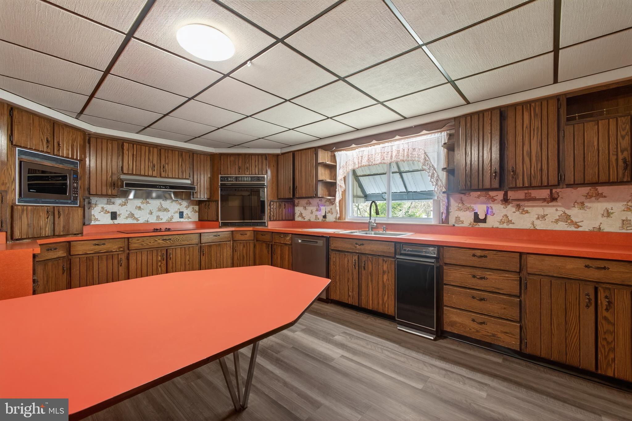 1279 Sheep Hill Road Pottstown, PA 19465 - Photo 6 of 28