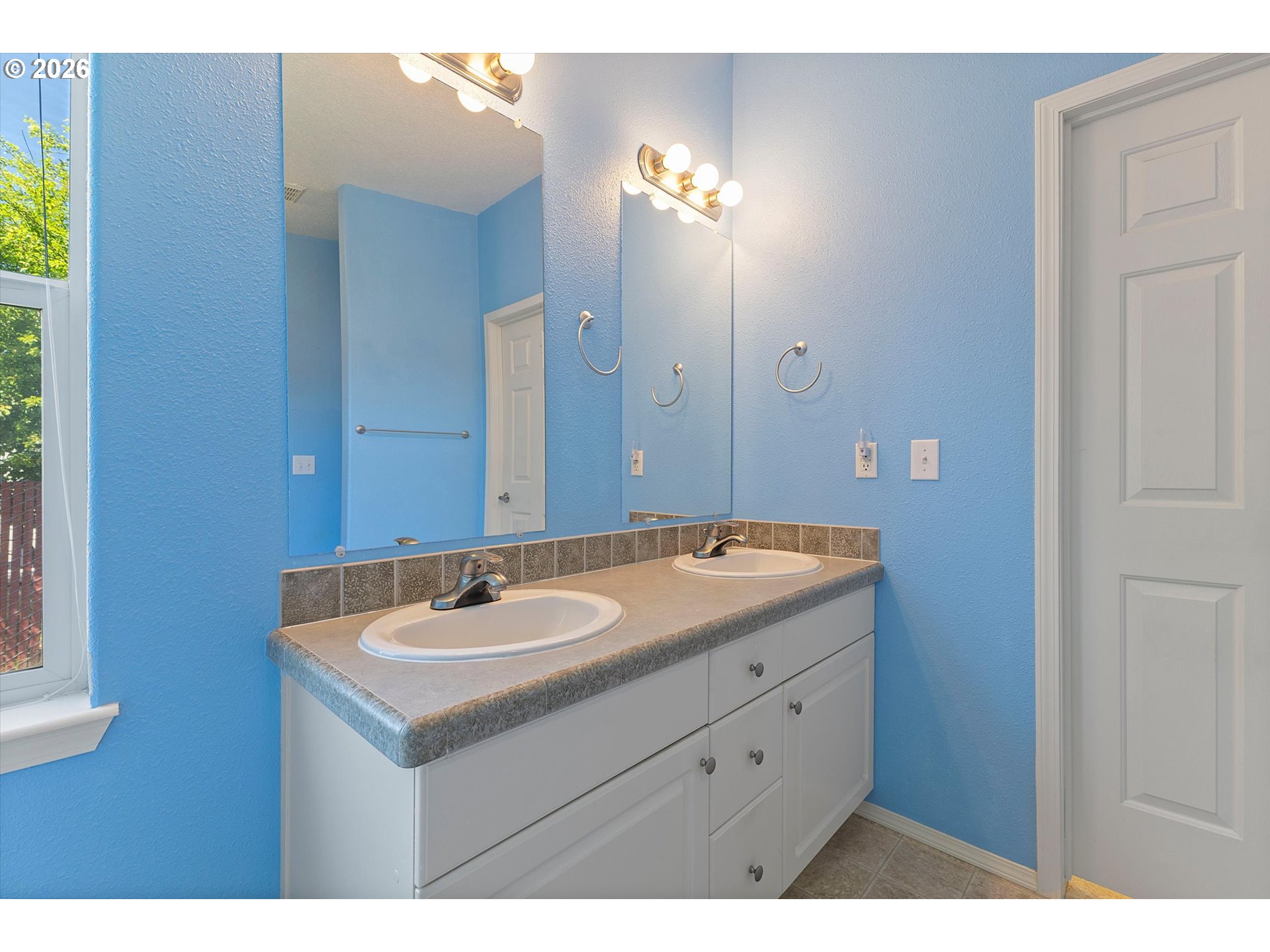 1949 Southeast Palmquist Road, Unit 73 Gresham, OR 97080 - Photo 14 of 26 Bathroom, Attached