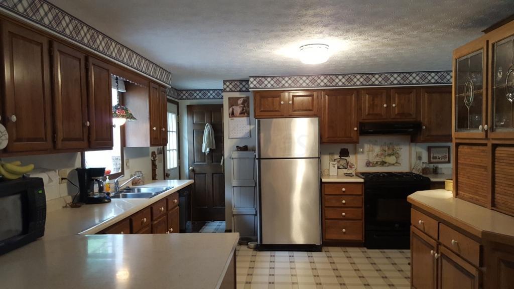 680 Tarkiln Road Southeast Lancaster, OH 43130 - Photo 6 of 56 Gallery Image 6