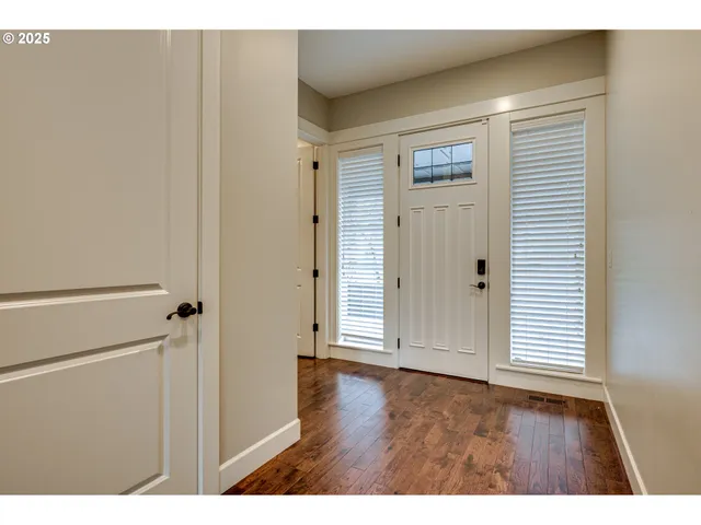 $899,000 | 7705 Northwest Quinault Street, Camas, WA 98607