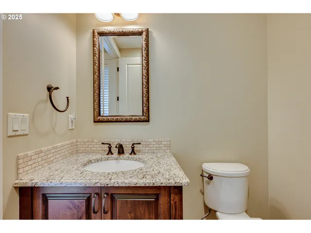 $899,000 | 7705 Northwest Quinault Street, Camas, WA 98607