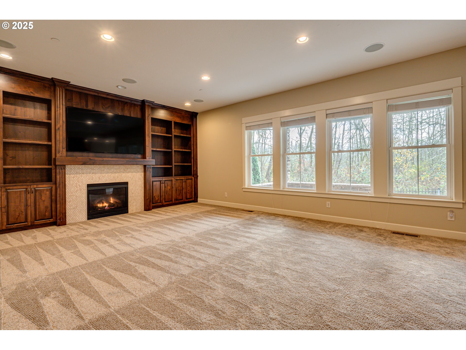 7705 Northwest Quinault Street Camas, WA 98607 - Photo 5 of 48