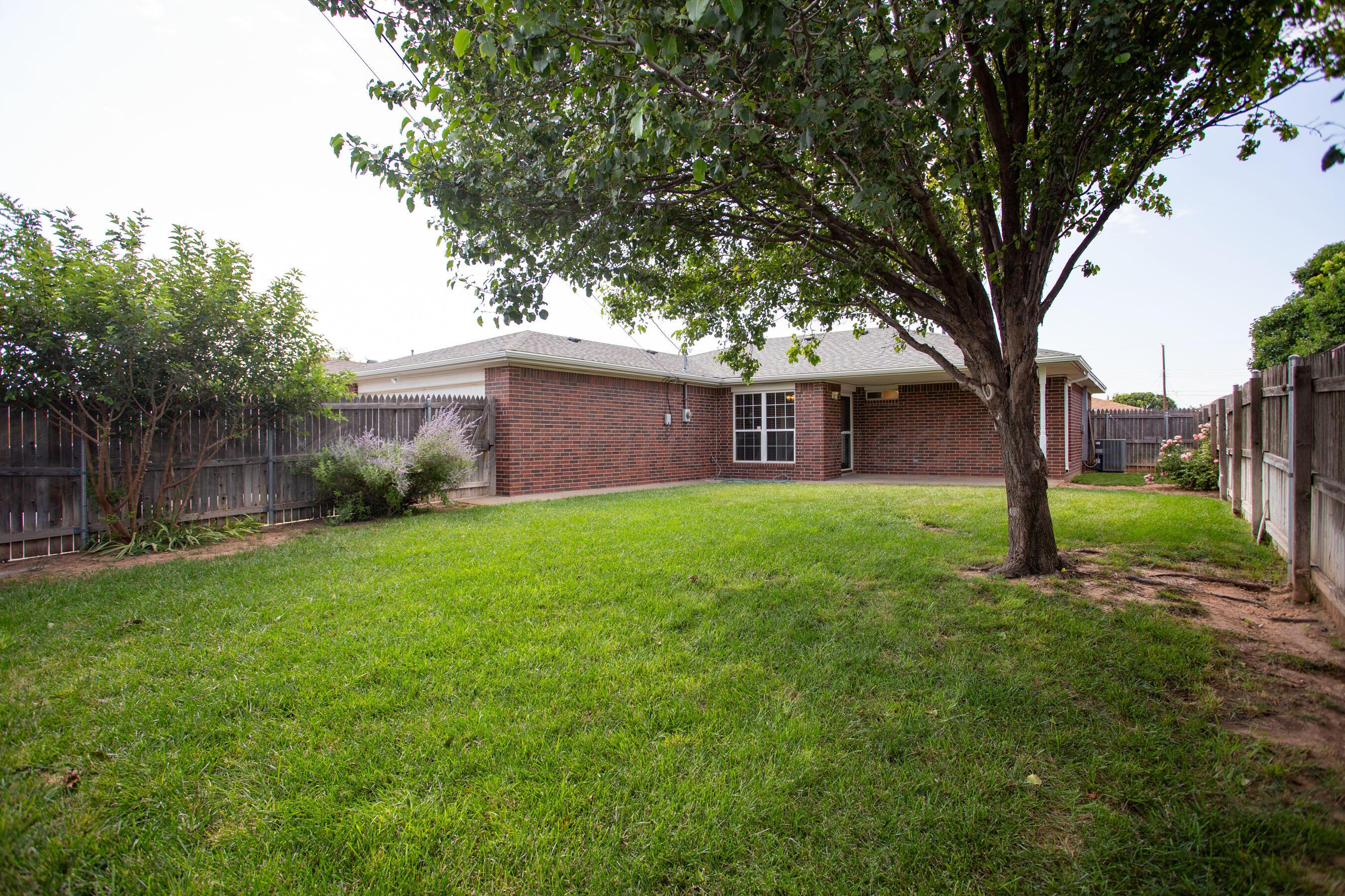 1016 Shasta Drive Amarillo, TX 79110 - Photo 2 of 20 20