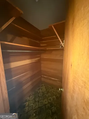 a close up of a shower