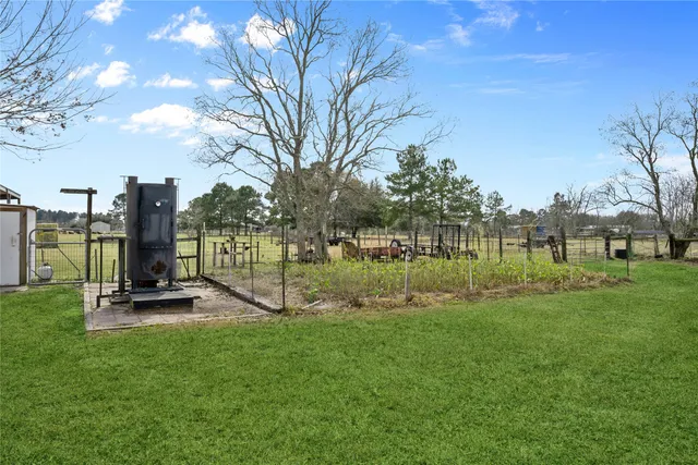 $315,000 | 290 County Road 2286, Cleveland, TX 77327