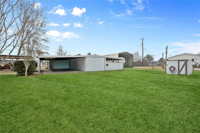 $315,000 | 290 County Road 2286, Cleveland, TX 77327