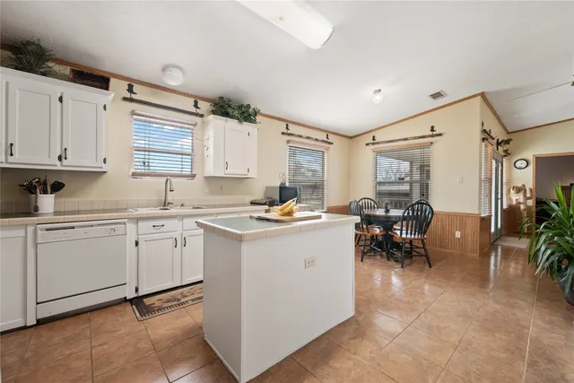 $315,000 | 290 County Road 2286, Cleveland, TX 77327