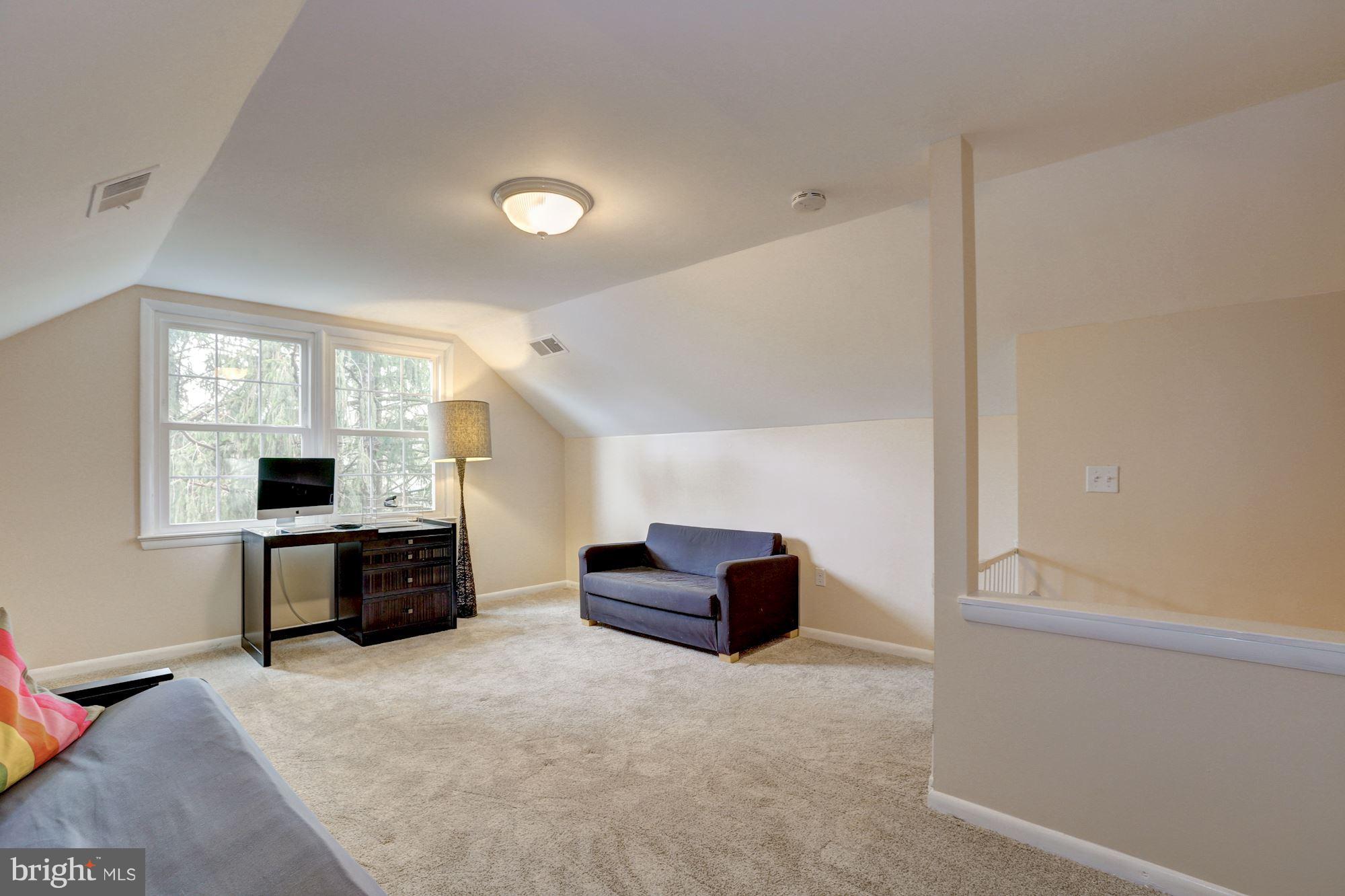 8518 Postoak Road Potomac, MD 20854 - Photo 25 of 30 Bedroom