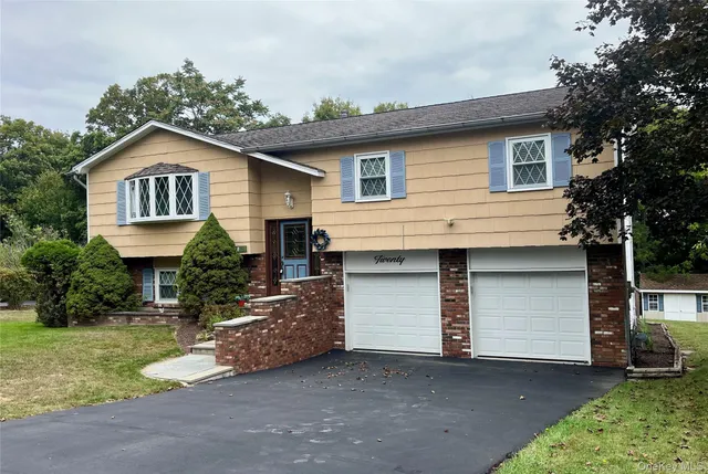 $575,000 | 20 Jones Drive, Highland Mills, NY 10930