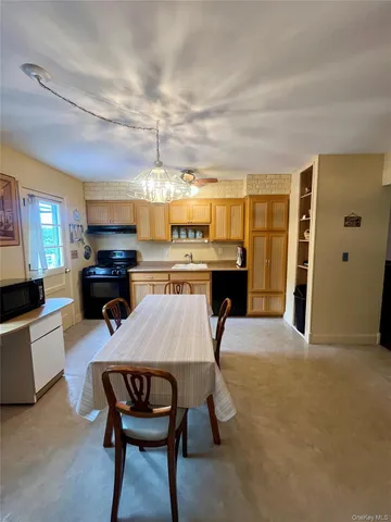 $575,000 | 20 Jones Drive, Highland Mills, NY 10930