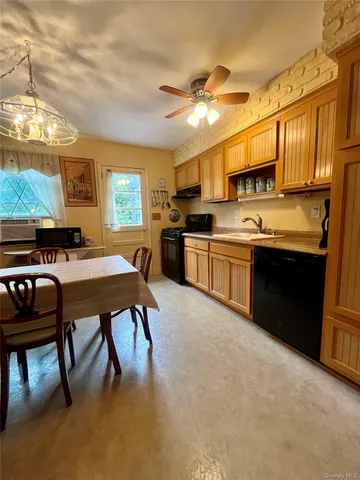 $575,000 | 20 Jones Drive, Highland Mills, NY 10930