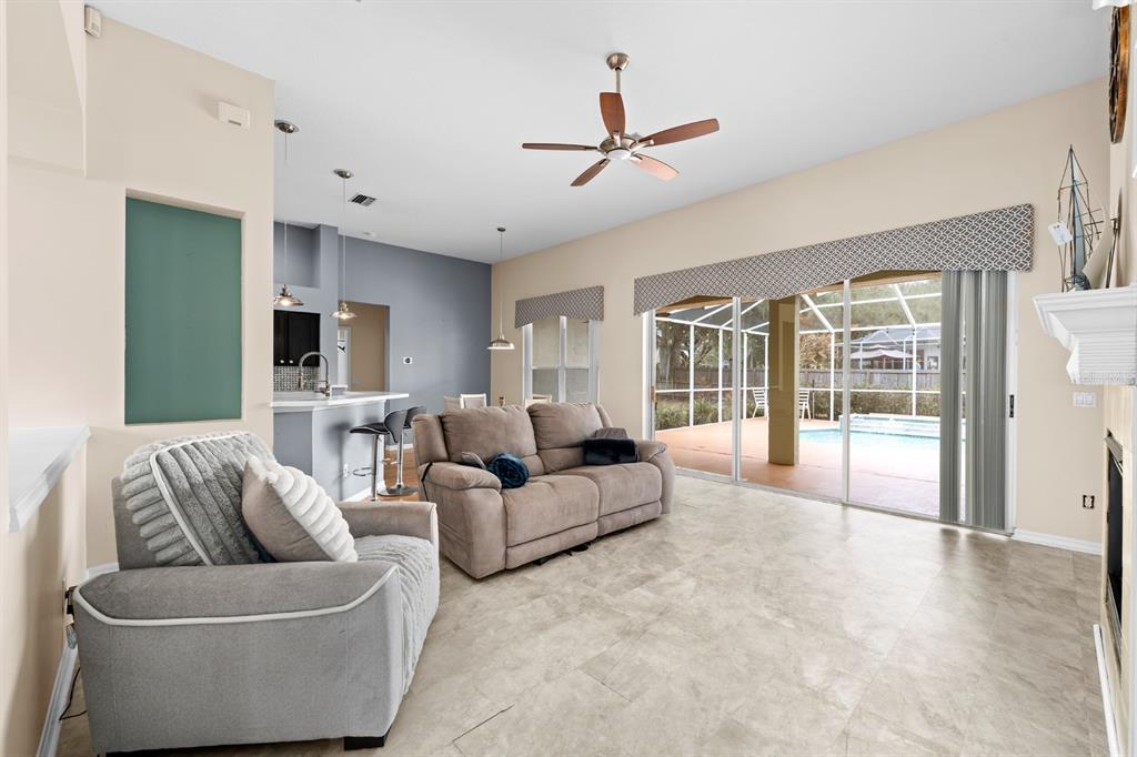 4302 River Close Boulevard Valrico, FL 33596 - Photo 23 of 37