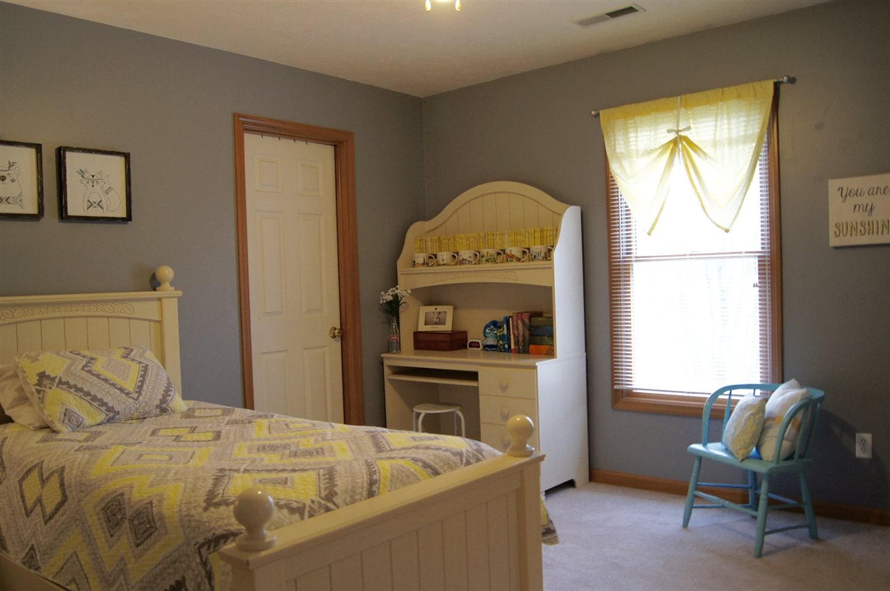 2549 East Wilcox Road Warsaw, IN 46580 - Photo 14 of 28 Gallery Image 14