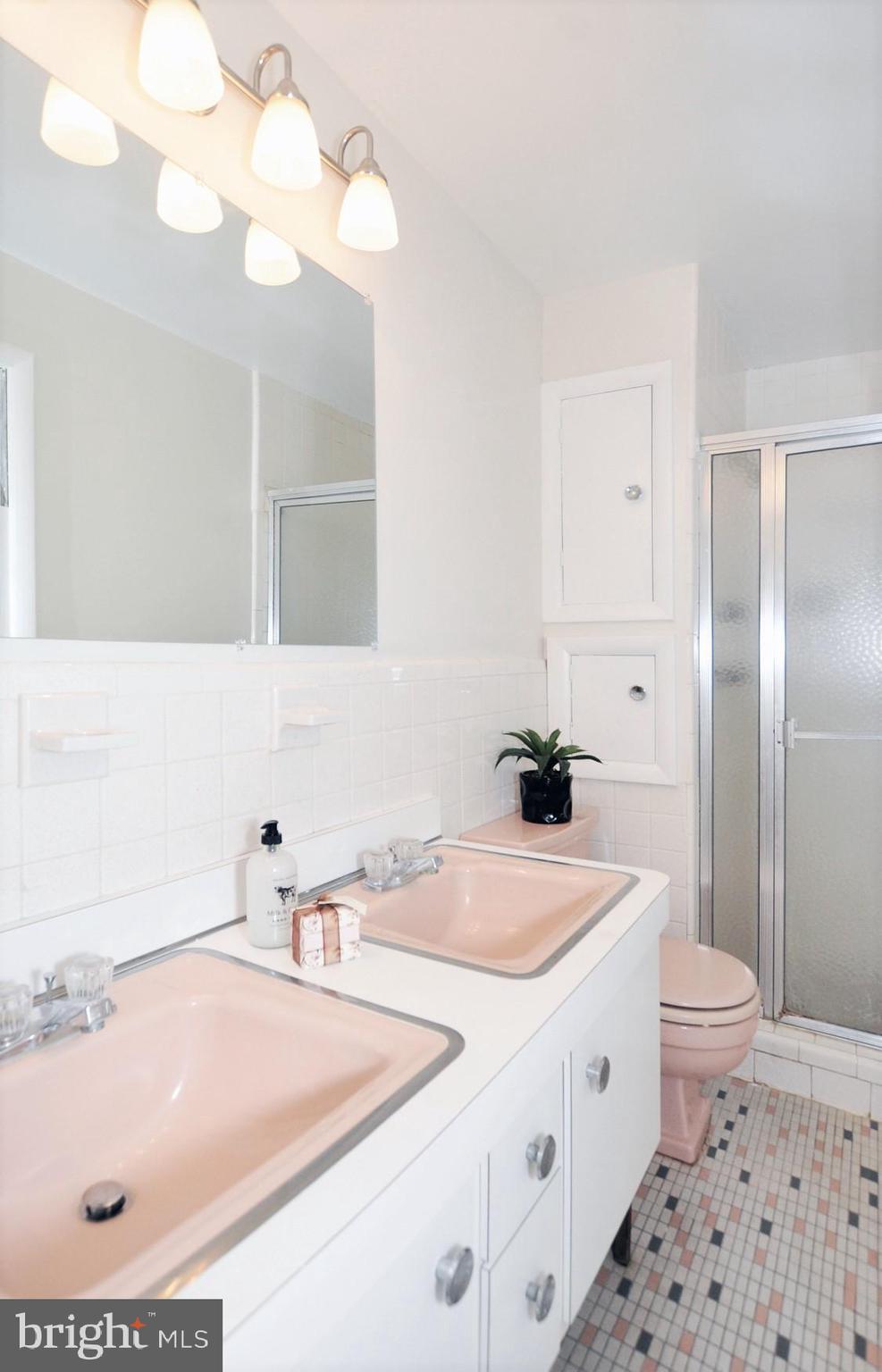 6901 Millwood Road Bethesda, MD 20817 - Photo 19 of 28 Master Bathroom w/new lighting and mirror