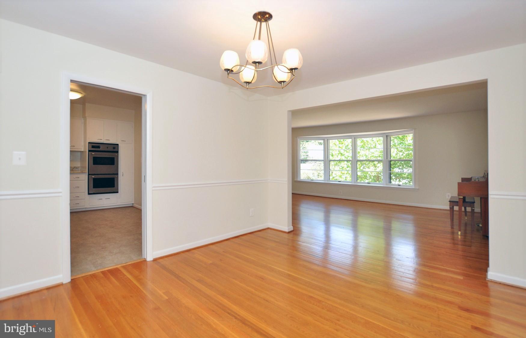 6901 Millwood Road Bethesda, MD 20817 - Photo 7 of 28 Dining Room