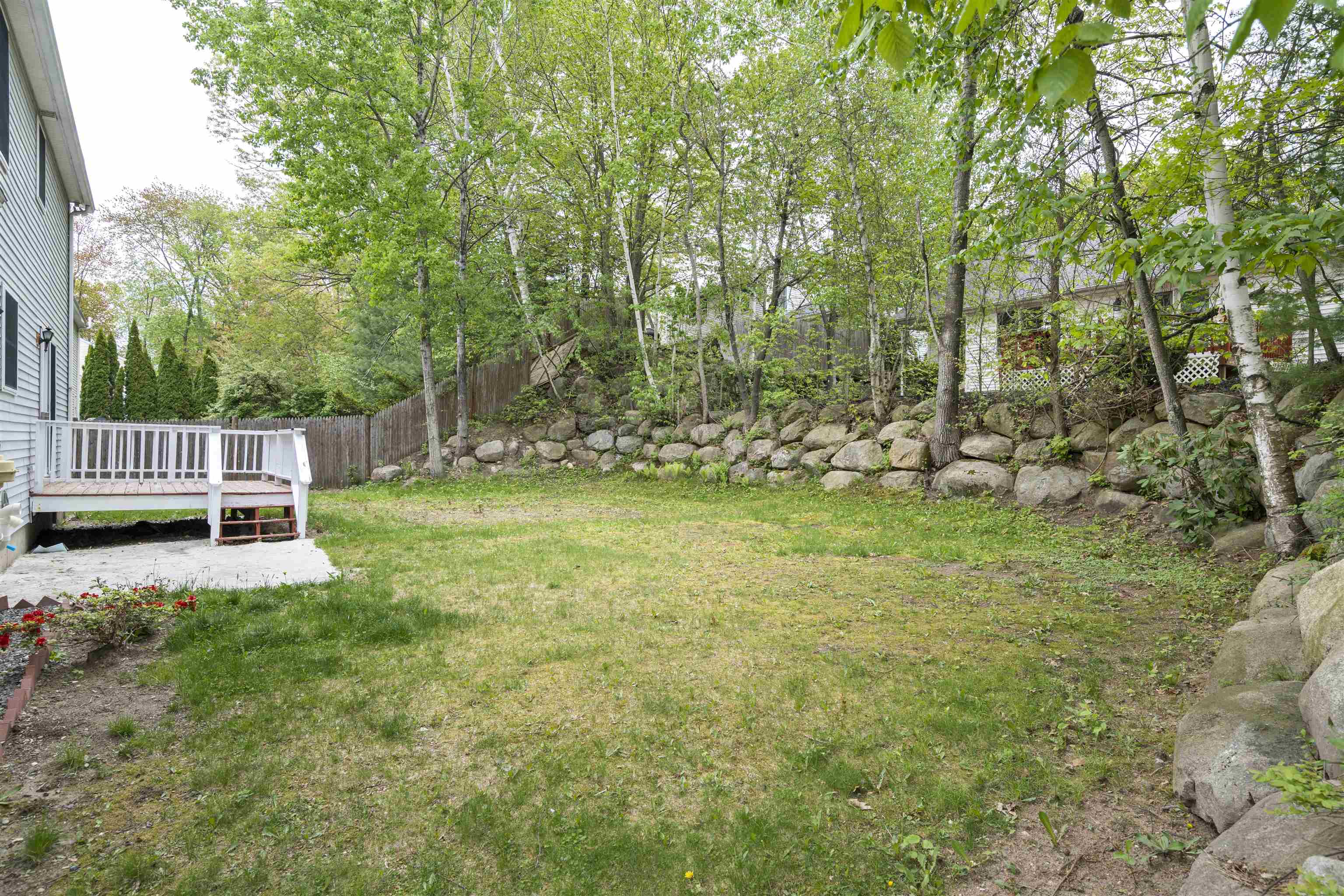 69 Barrett Street Manchester, NH 03104 - Photo 17 of 18